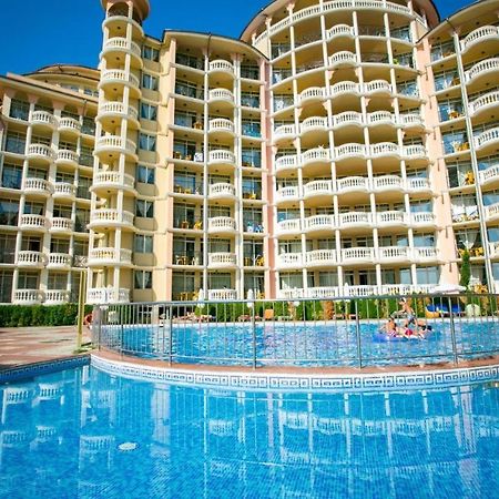 Andalucia Beach - Sea Viev Apartments Elenite Buitenkant foto