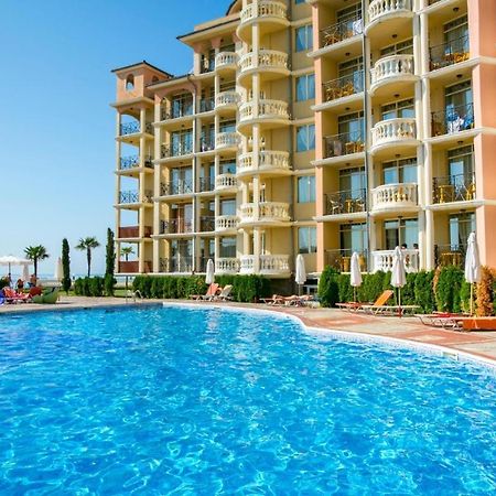 Andalucia Beach - Sea Viev Apartments Elenite Buitenkant foto
