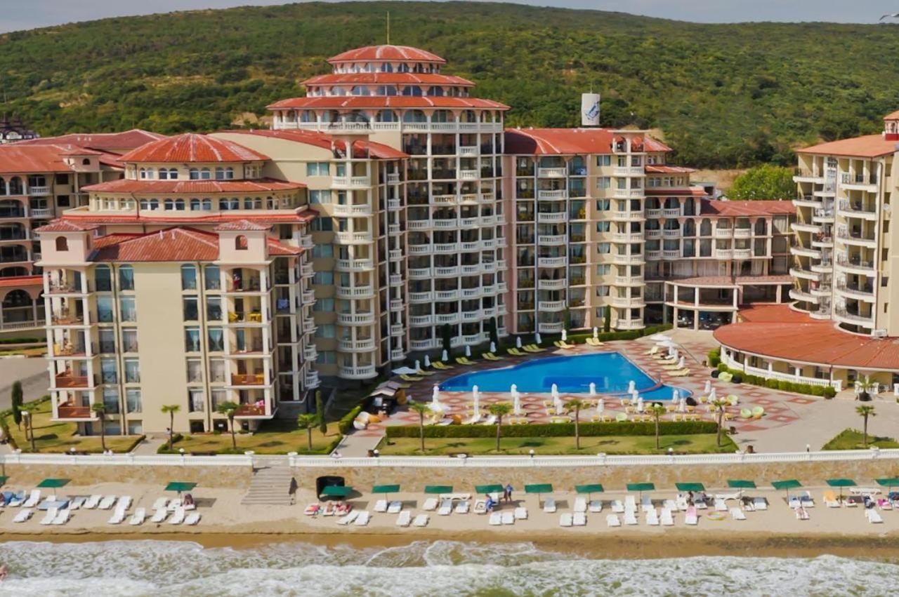 Andalucia Beach - Sea Viev Apartments Elenite Buitenkant foto