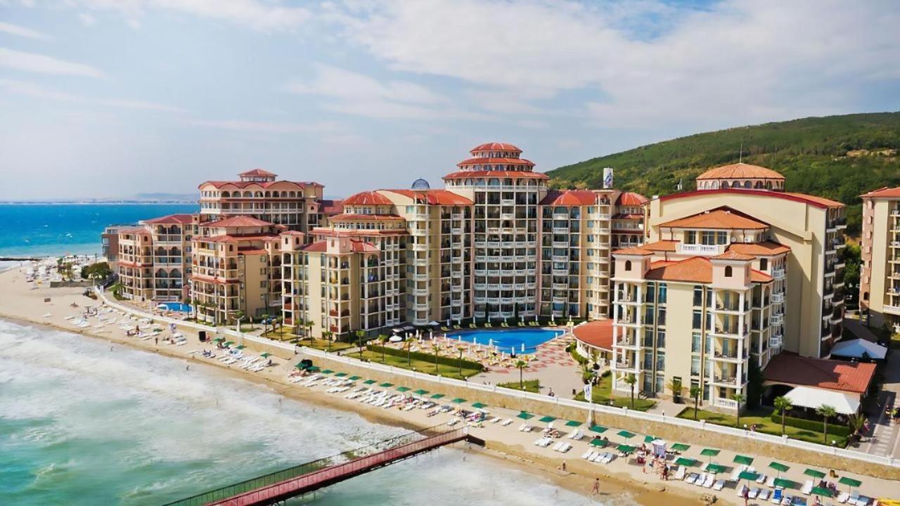 Andalucia Beach - Sea Viev Apartments Elenite Buitenkant foto