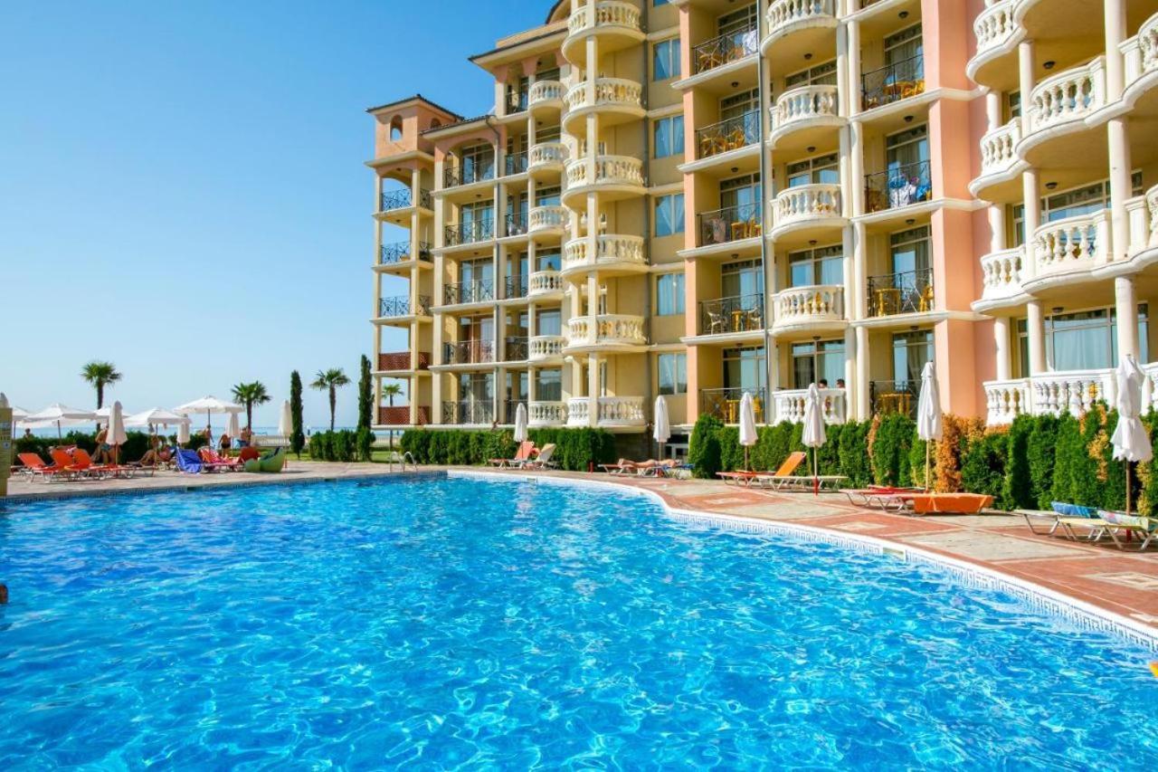 Andalucia Beach - Sea Viev Apartments Elenite Buitenkant foto